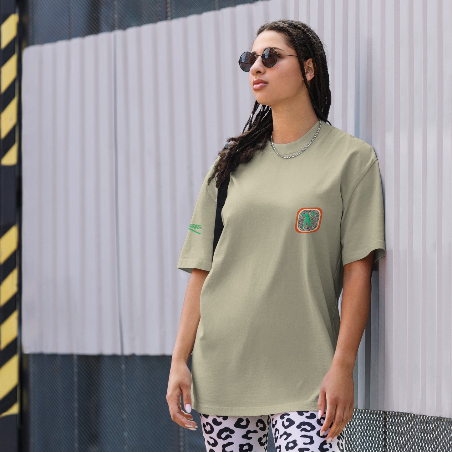 Pump Cover Oversized faded t-shirt